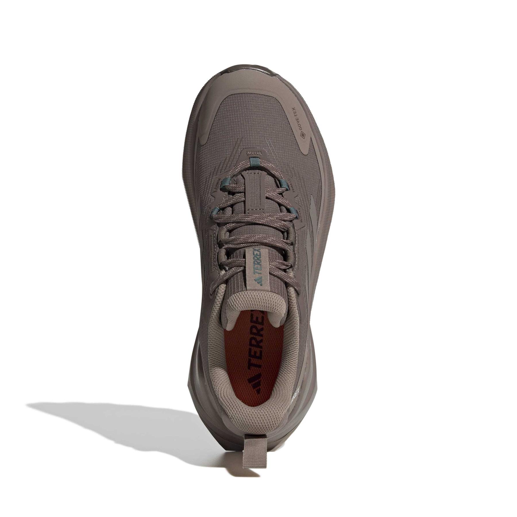 product/a/d/adidas_jq9947_3_footwear_photography_top_portrait_view_white-nw091625.jpg
