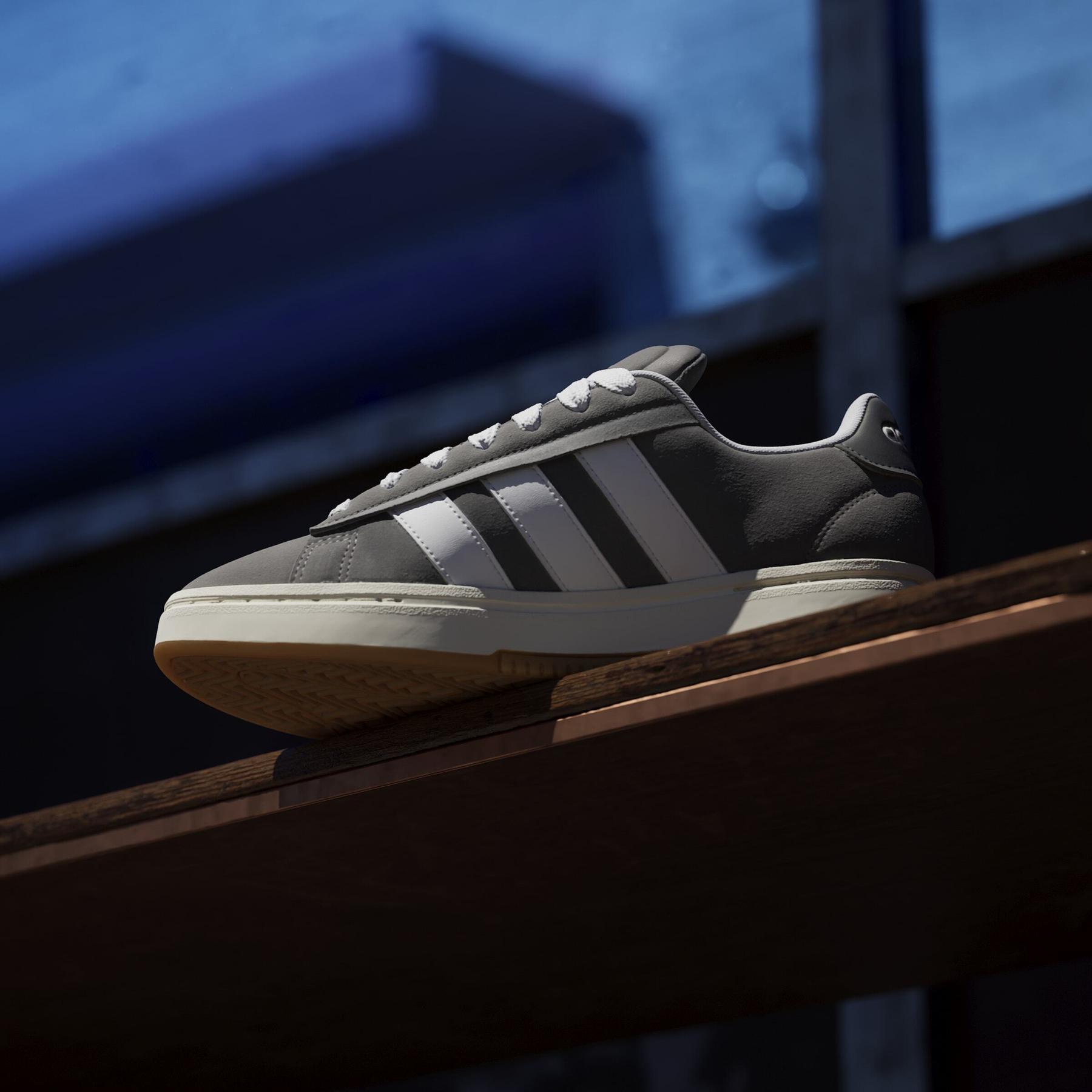 product/a/d/adidas_jr0542_18_footwear_photography_heromrktng_view_7-nw091625.jpg