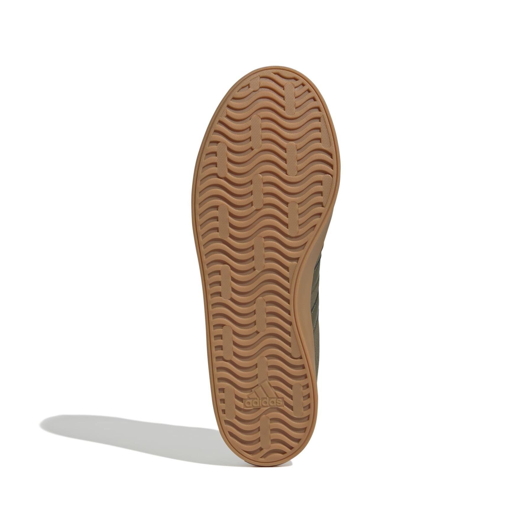 product/a/d/adidas_jr2223_4_footwear_photography_bottom_view_white-nw091625.jpg
