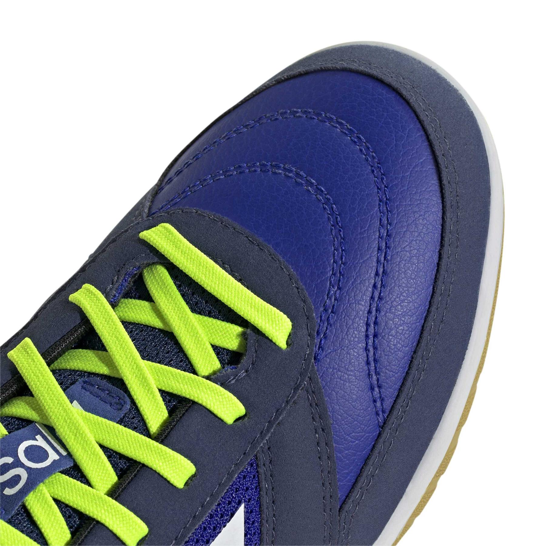 product/a/d/adidas_jr5391_8_footwear_photography_detail_view_2_white-nw091725.jpg