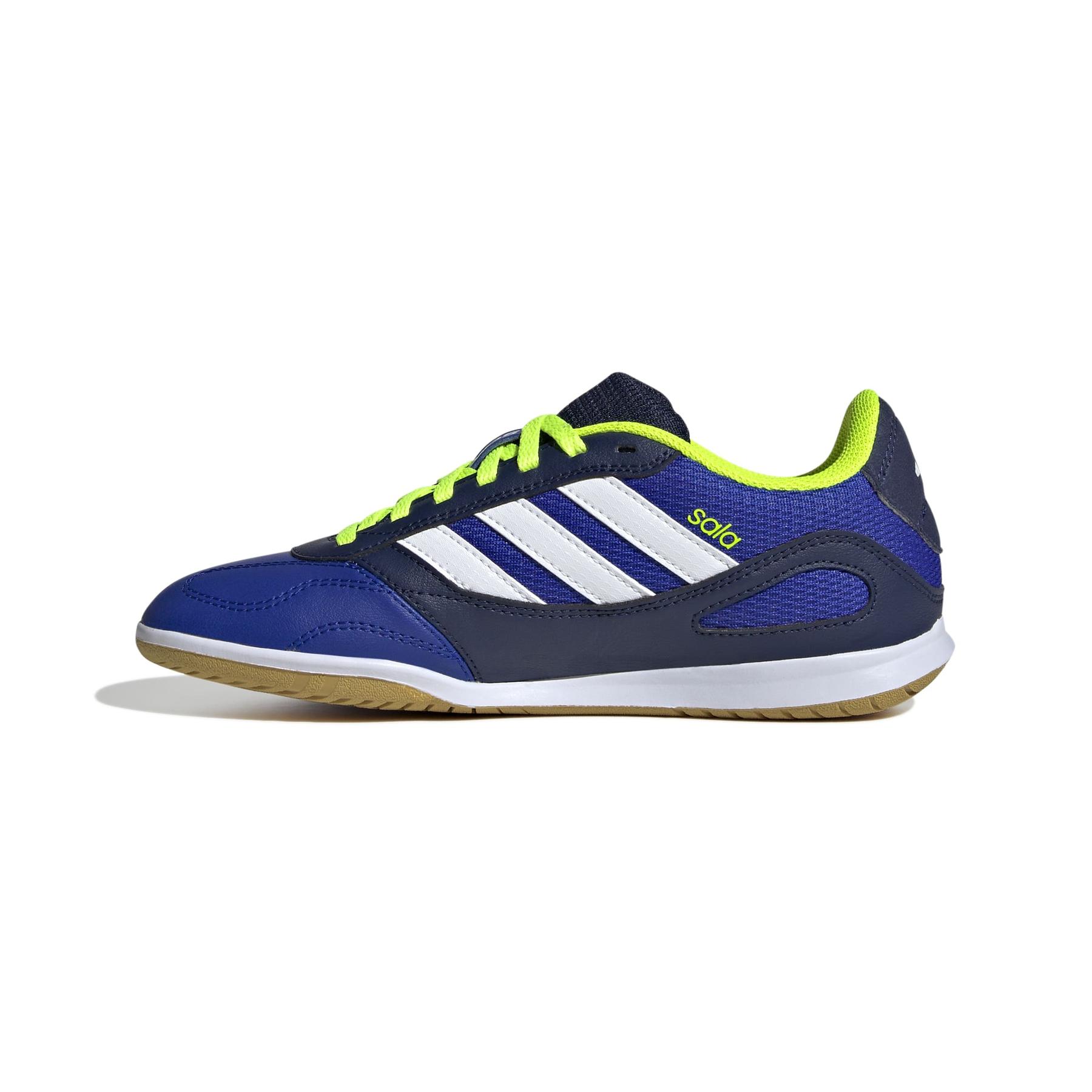 product/a/d/adidas_jr5401_4_footwear_photography_side_medial_center_view_white-nw091725.jpg