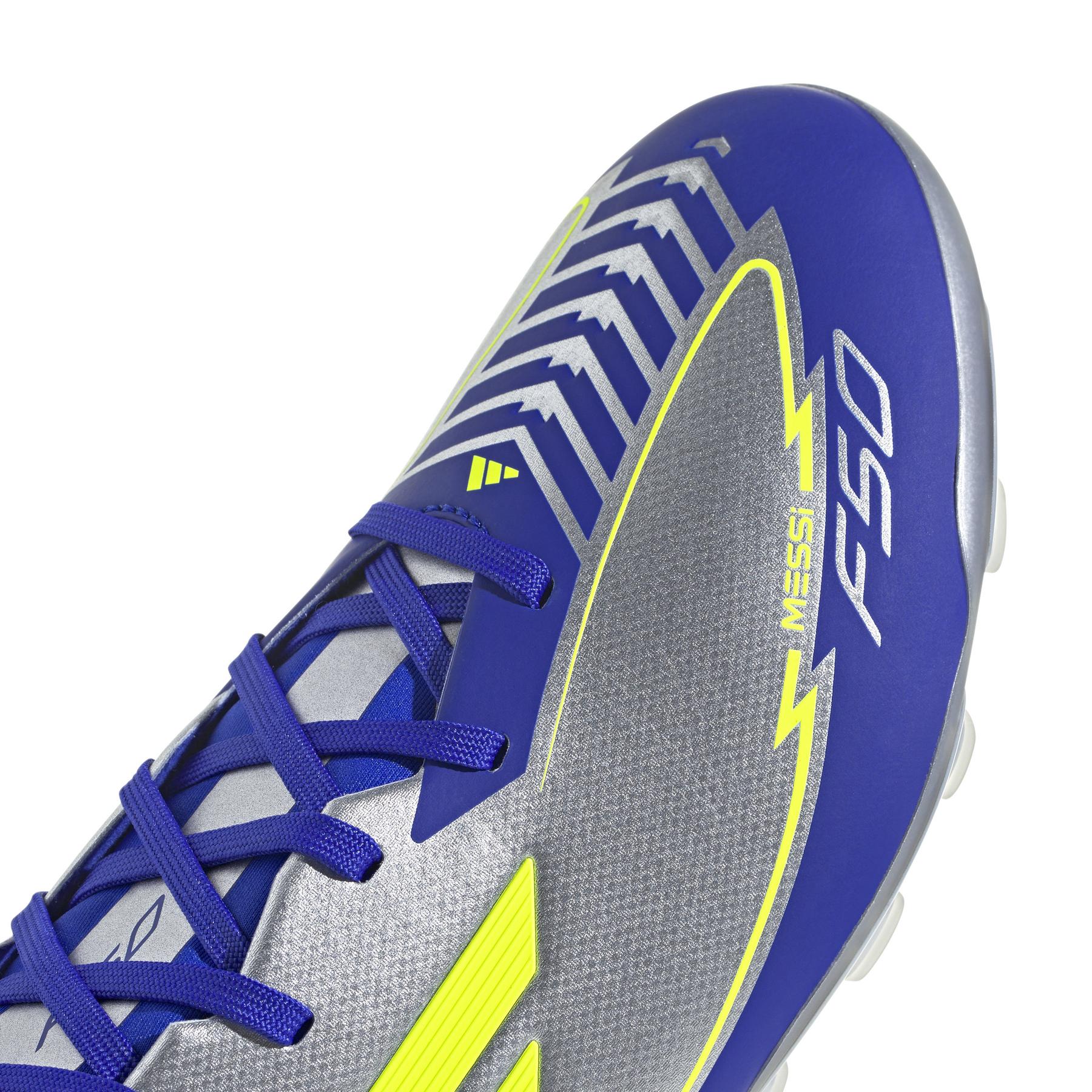 product/a/d/adidas_jr8057_8_footwear_photography_detail_view_2_white.jpg