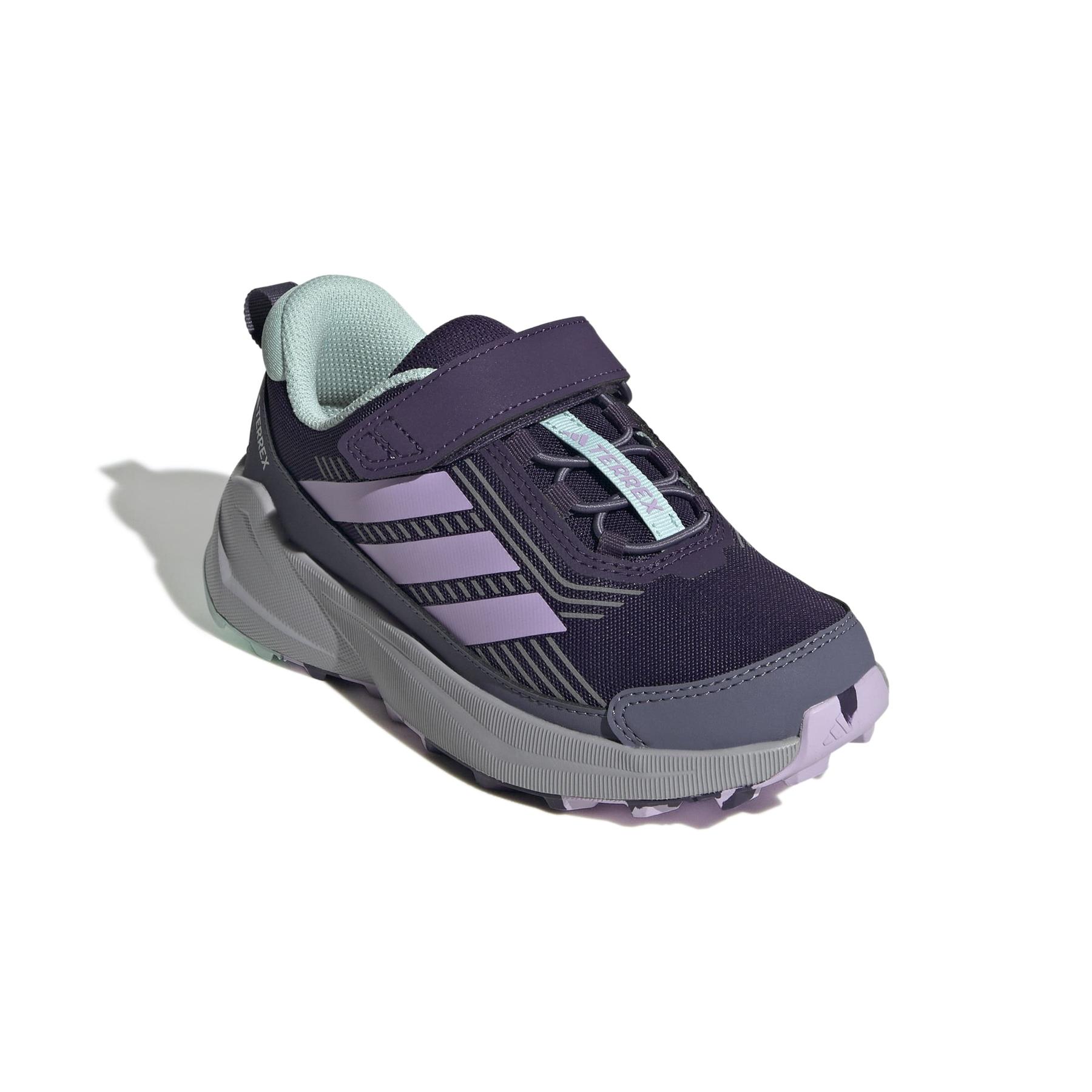 product/a/d/adidas_js0499_6_footwear_photography_front_lateral_top_view_white-nw091725.jpg