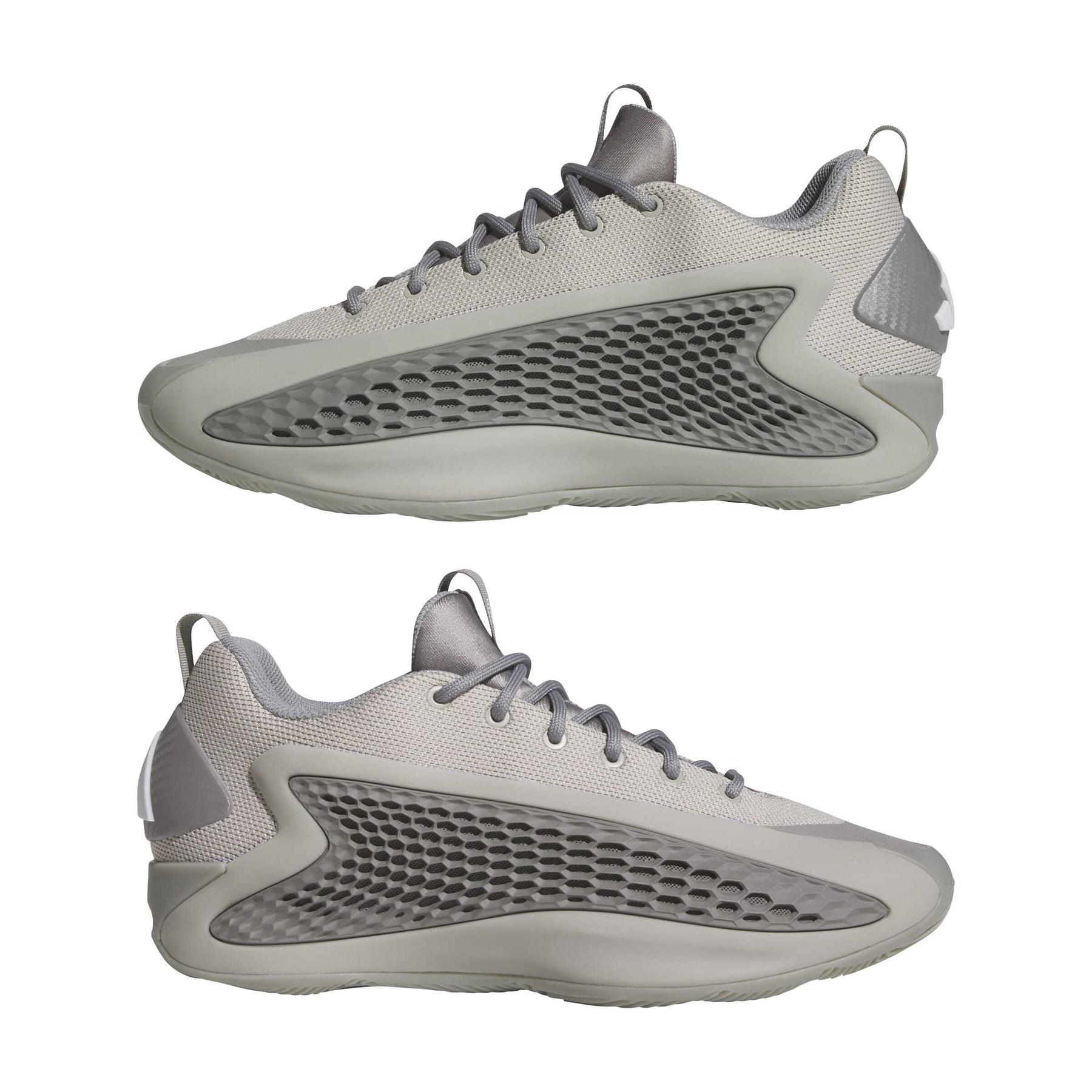 product/a/d/adidas_js1775_10_footwear_photography_mirrored_pair_view_white-nw091725.jpg