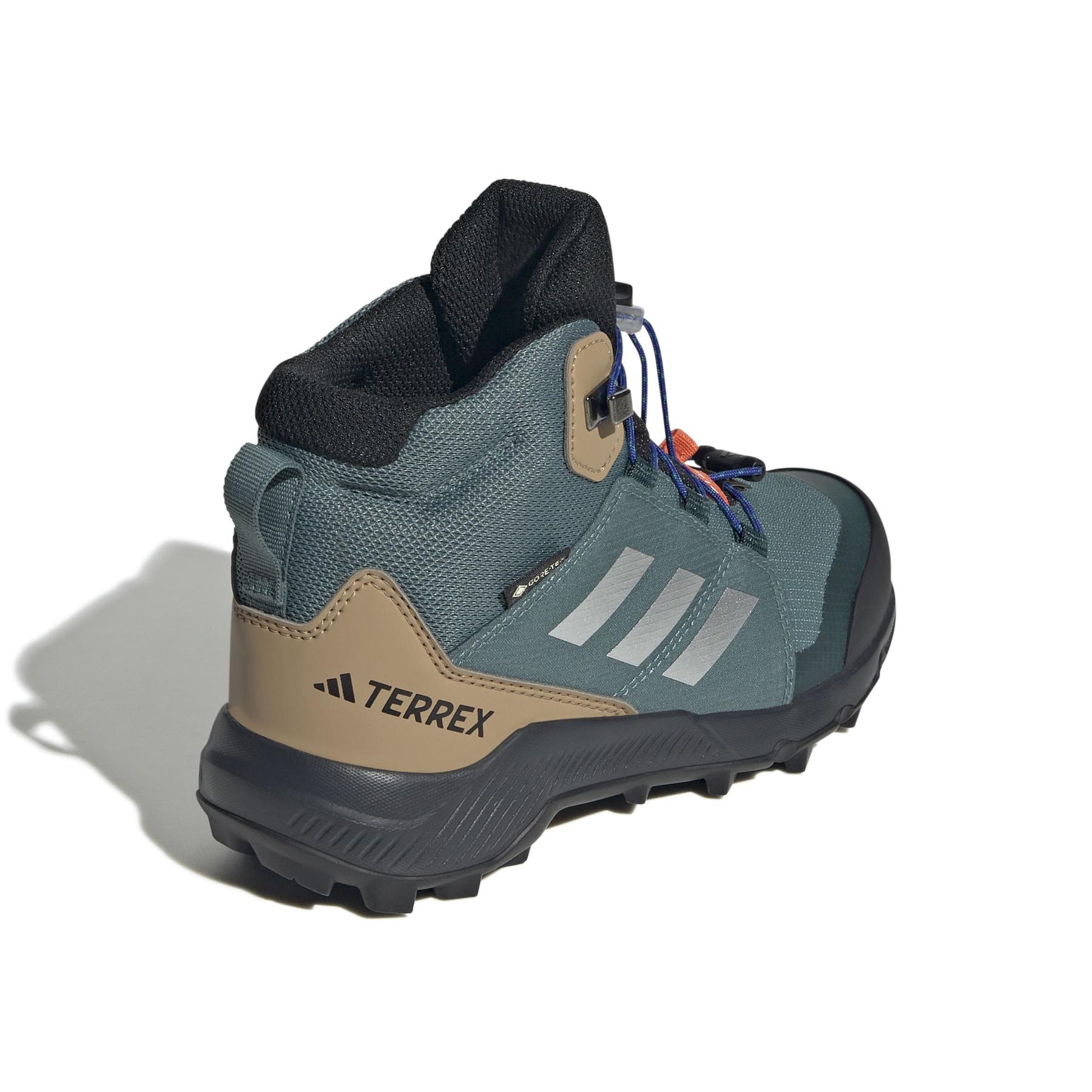 product/a/d/adidas_js2927_7_footwear_photography_back_lateral_top_view_white-nw091725.jpg