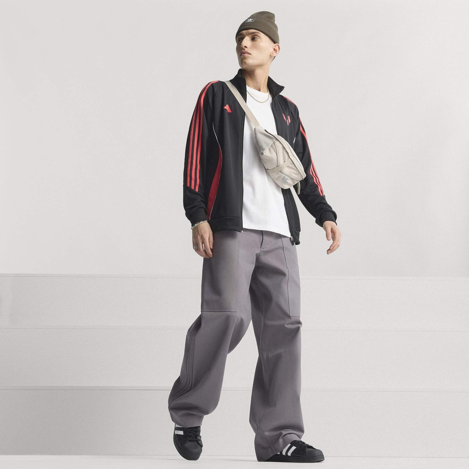 product/a/d/adidas_jy9519_black_11.jpg