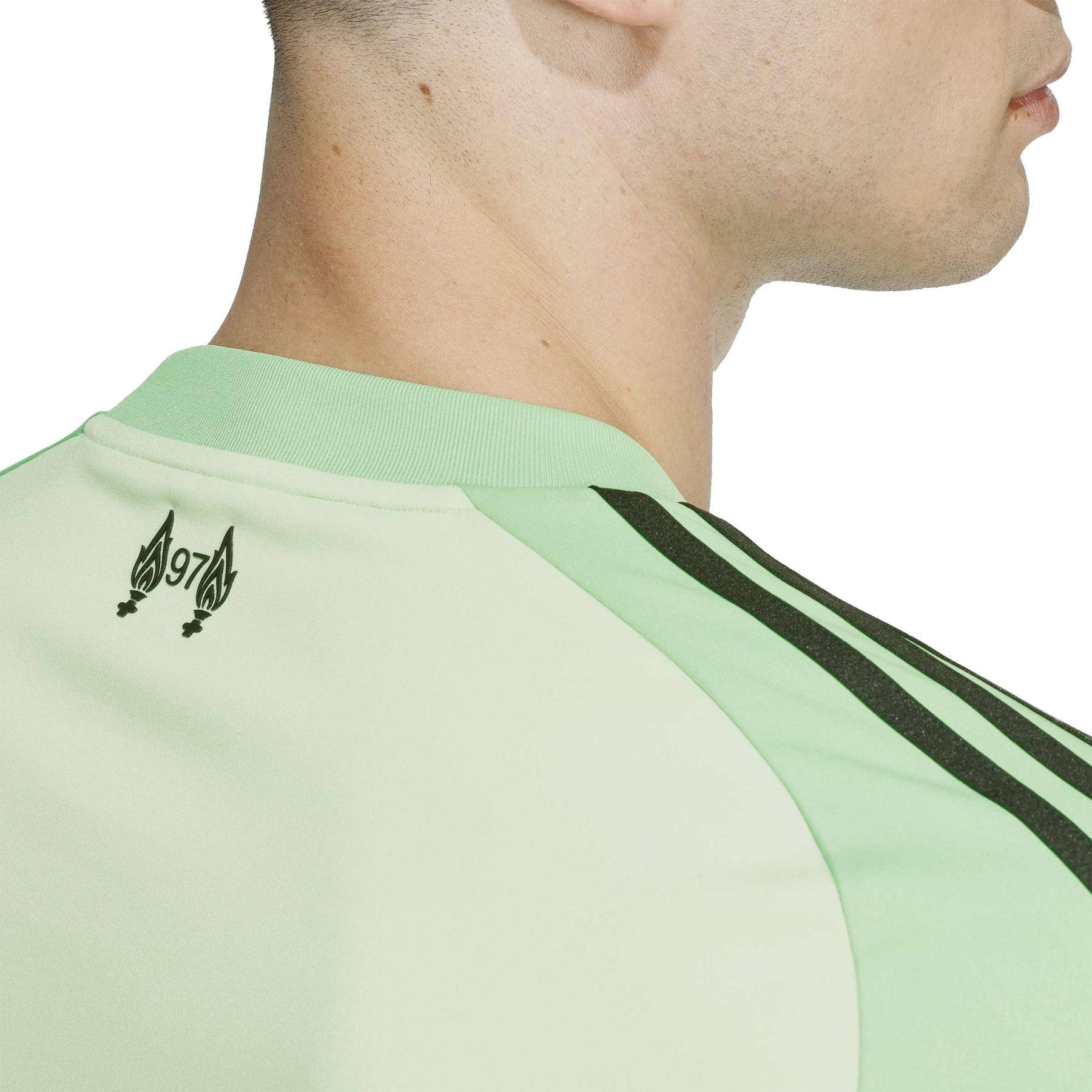 product/a/d/adidas_jz4088_8_apparel_on_model_detail_view_2_white.jpg