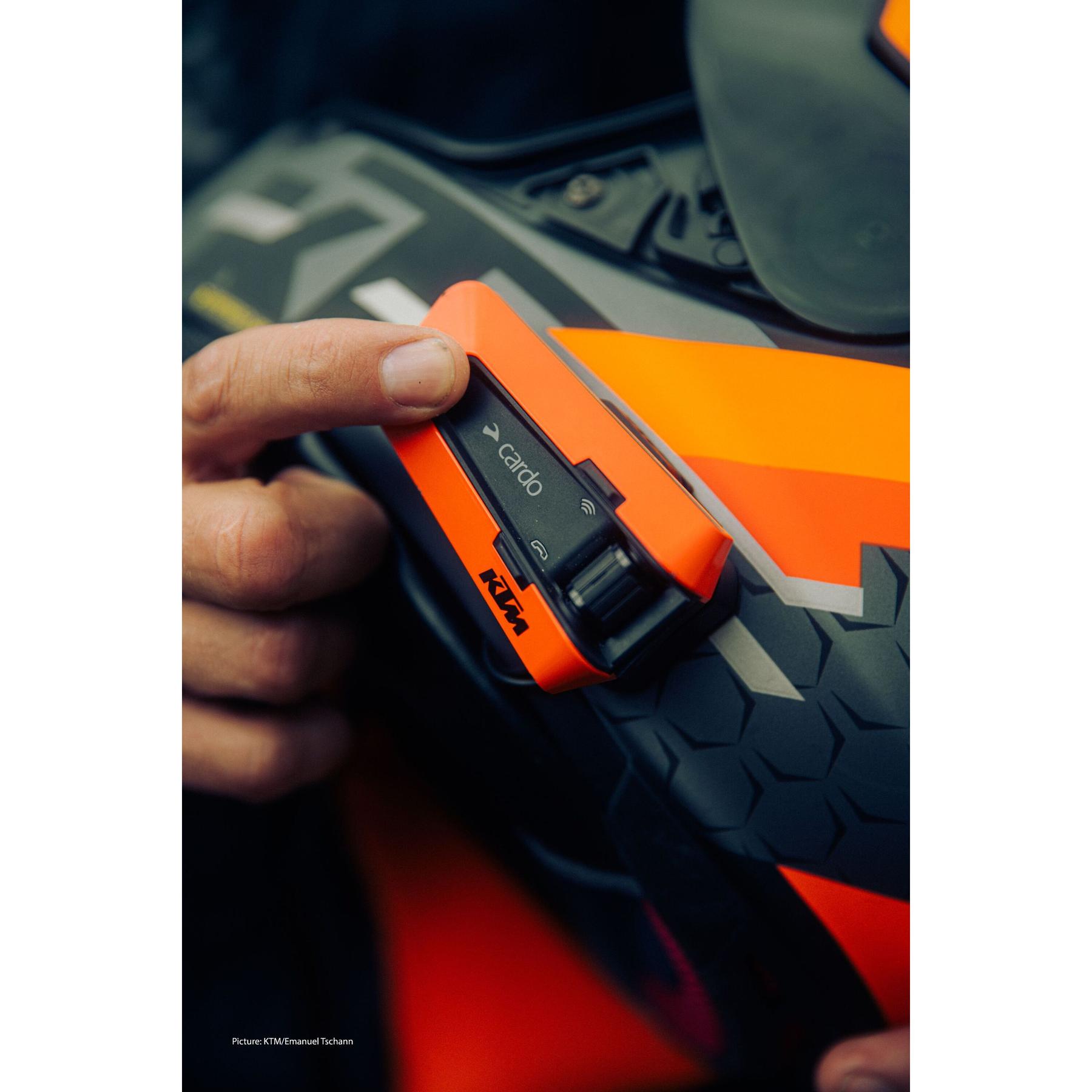 product/c/a/cardo_car-ptalk.edge.ktm_3.jpg