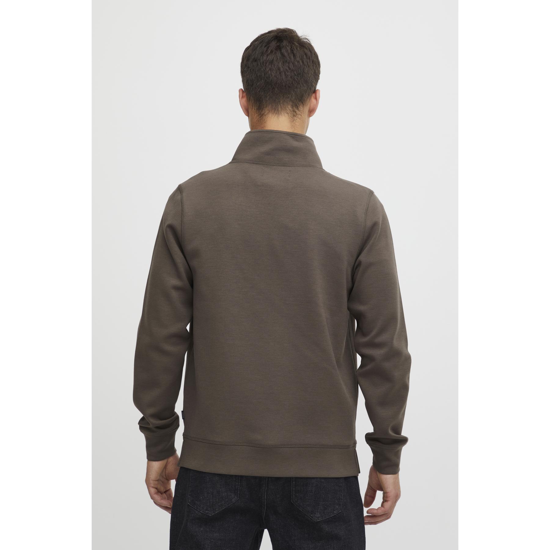 product/c/a/casual-friday_20504816-190810_5.jpg