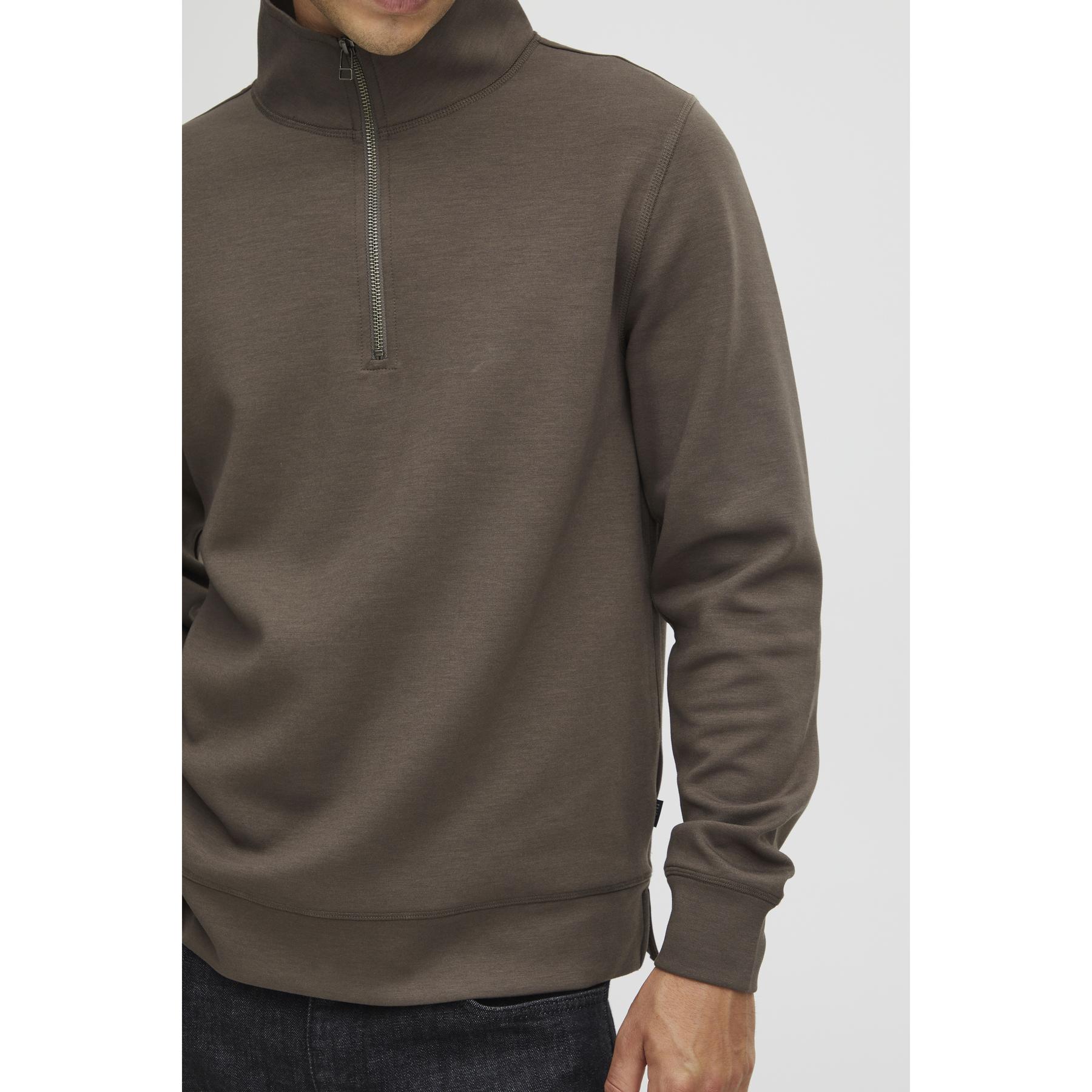product/c/a/casual-friday_20504816-190810_7.jpg