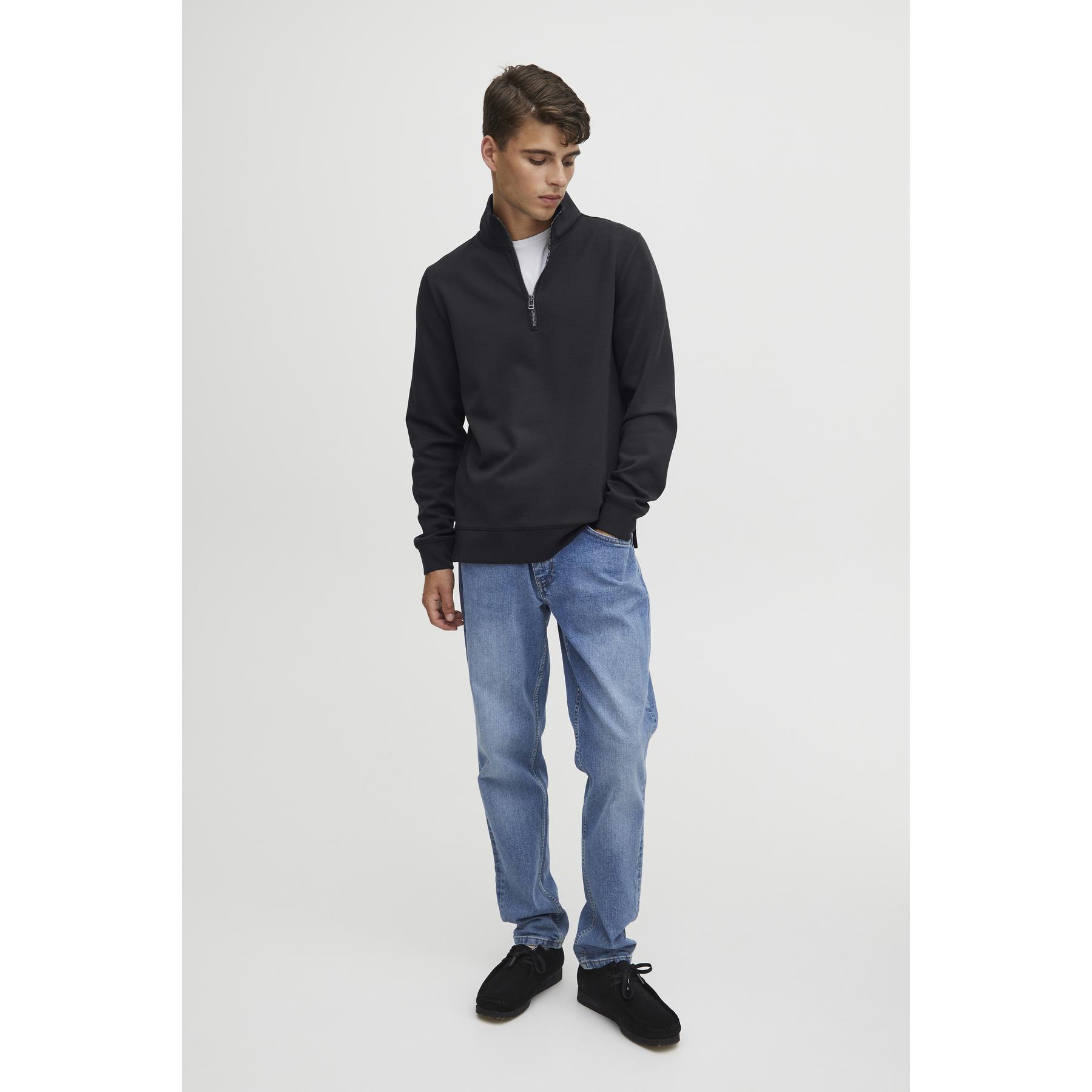 product/c/a/casual-friday_20504816-194013_3.jpg