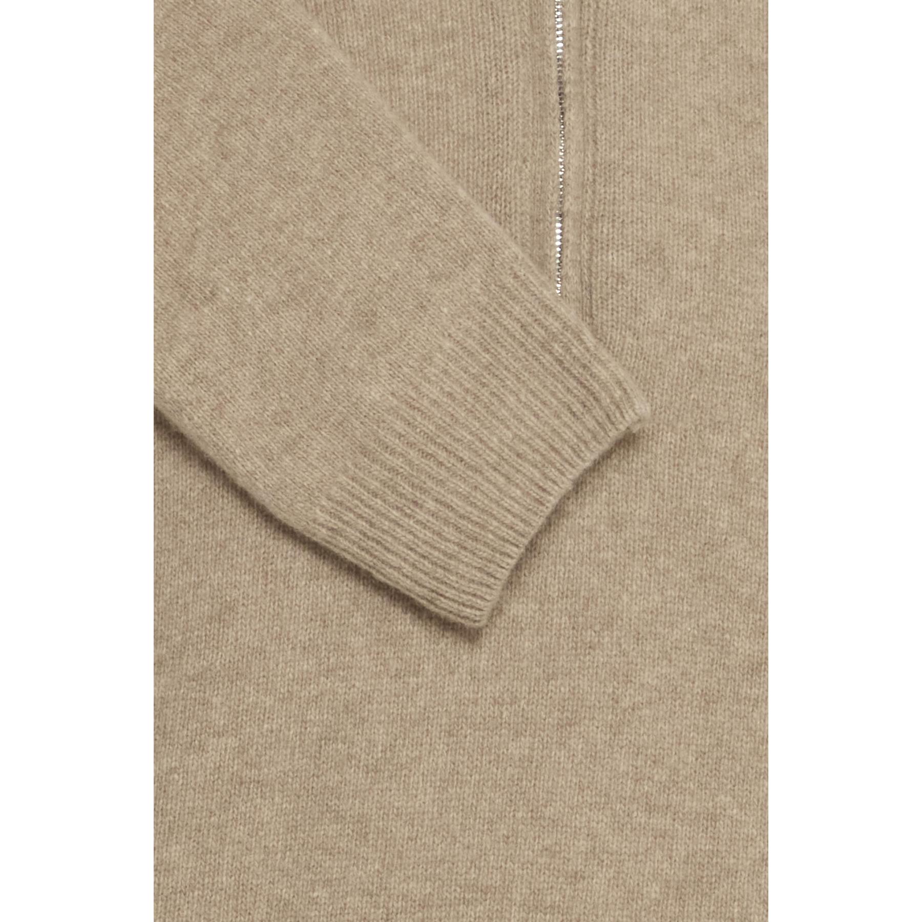 product/c/a/casual-friday_20505249-171312_2.jpg