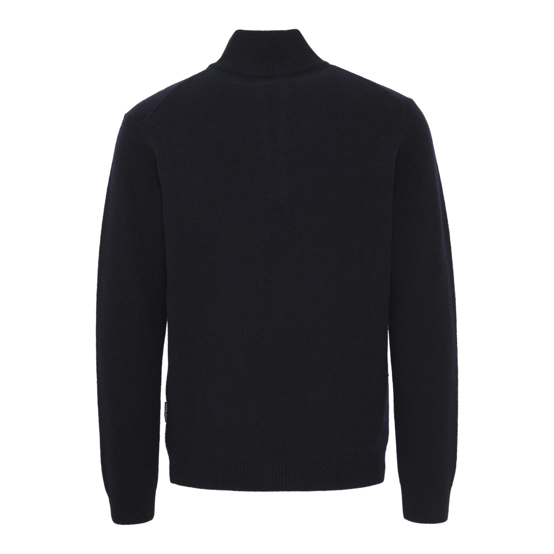 product/c/a/casual-friday_20505249-194013_1.jpg