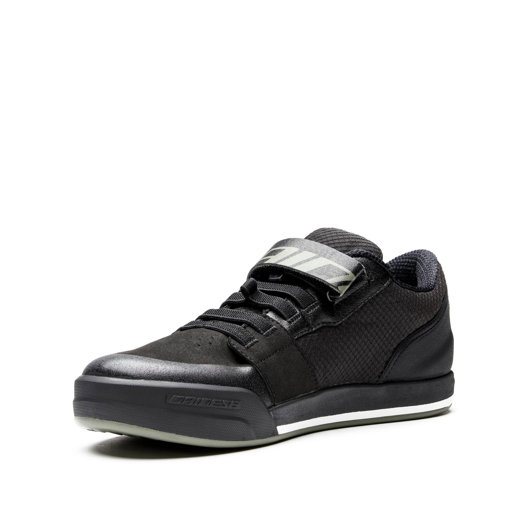 product/d/a/dainese_2037700003-631_black-black_2.jpg