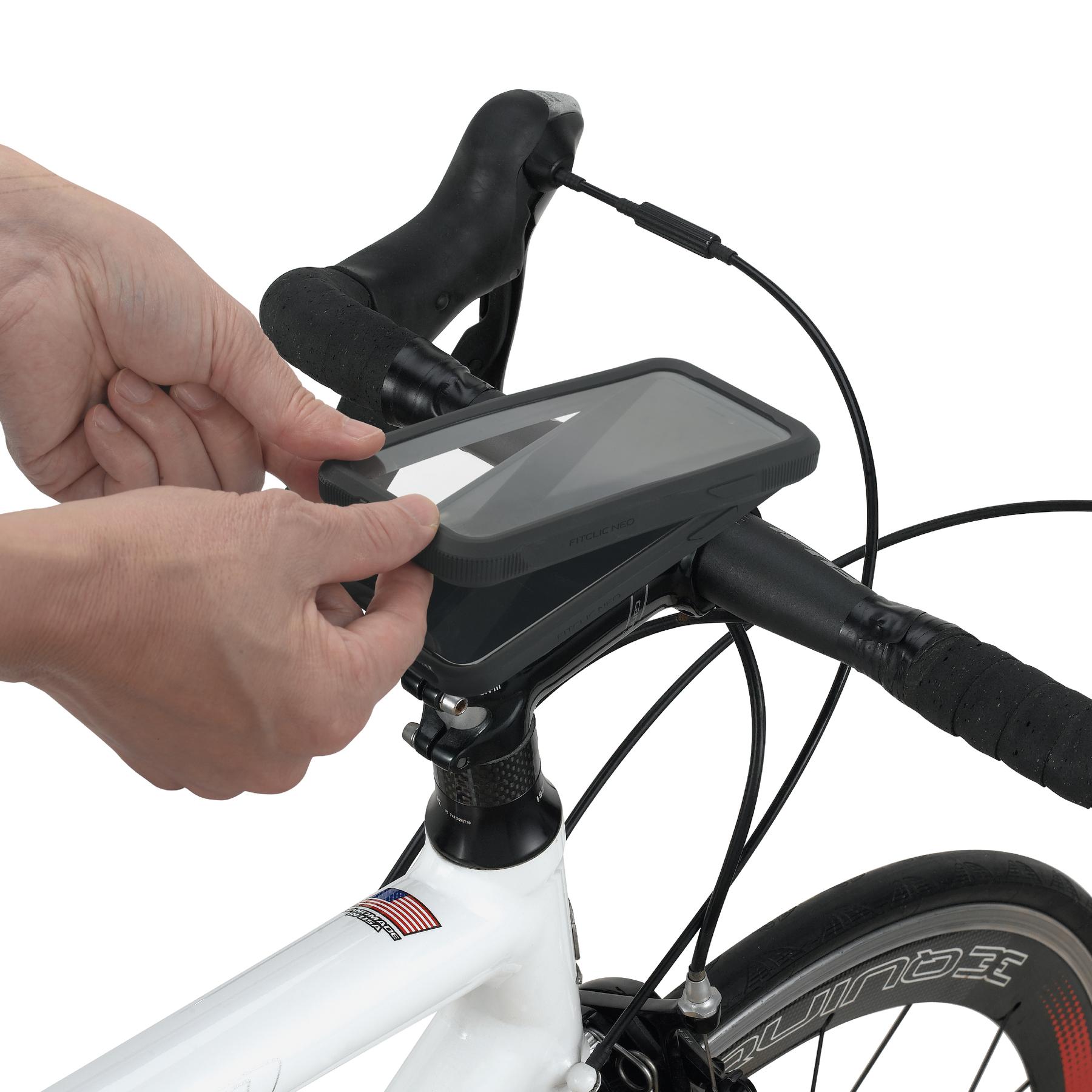 product/f/n/fn-iphx-ag-putting_on_bike_white_background.jpg