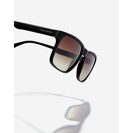 product/h/a/hawkers_hpem21bwm0_black-smoky-brown_4.jpg