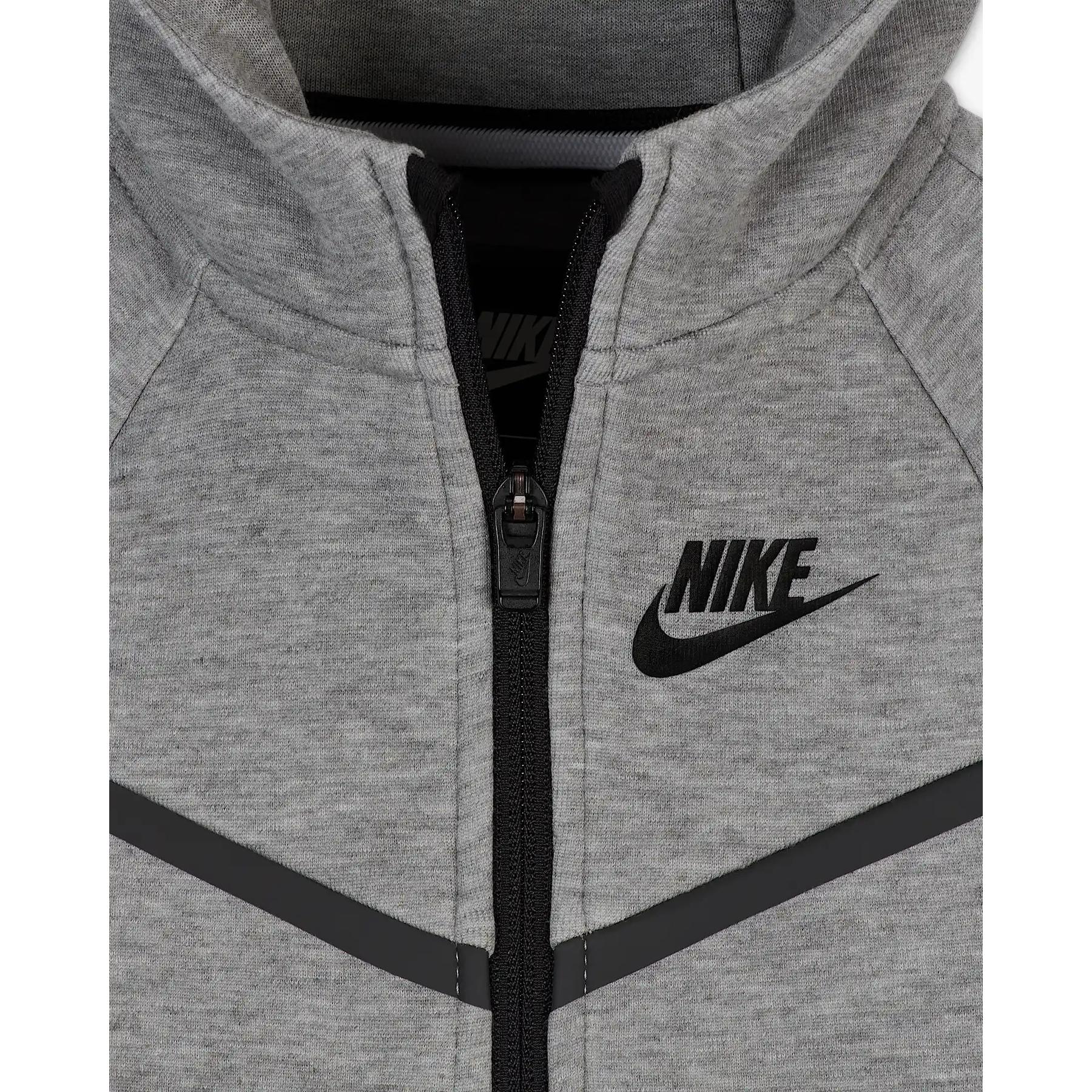 product/n/i/nike_66m880-042_noir-argente_3.jpg