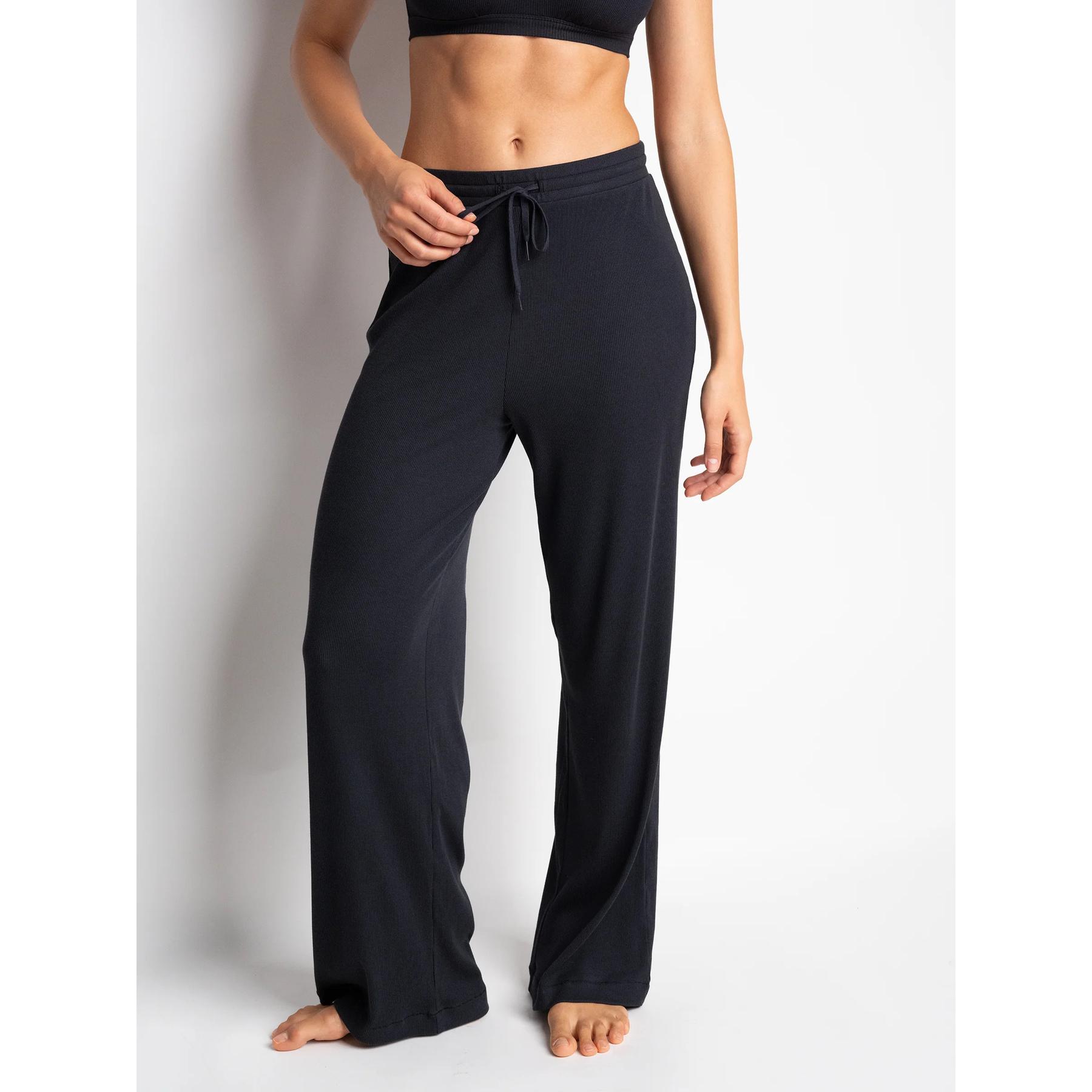 product/p/a/passionata_th13-0007_black_6.jpg