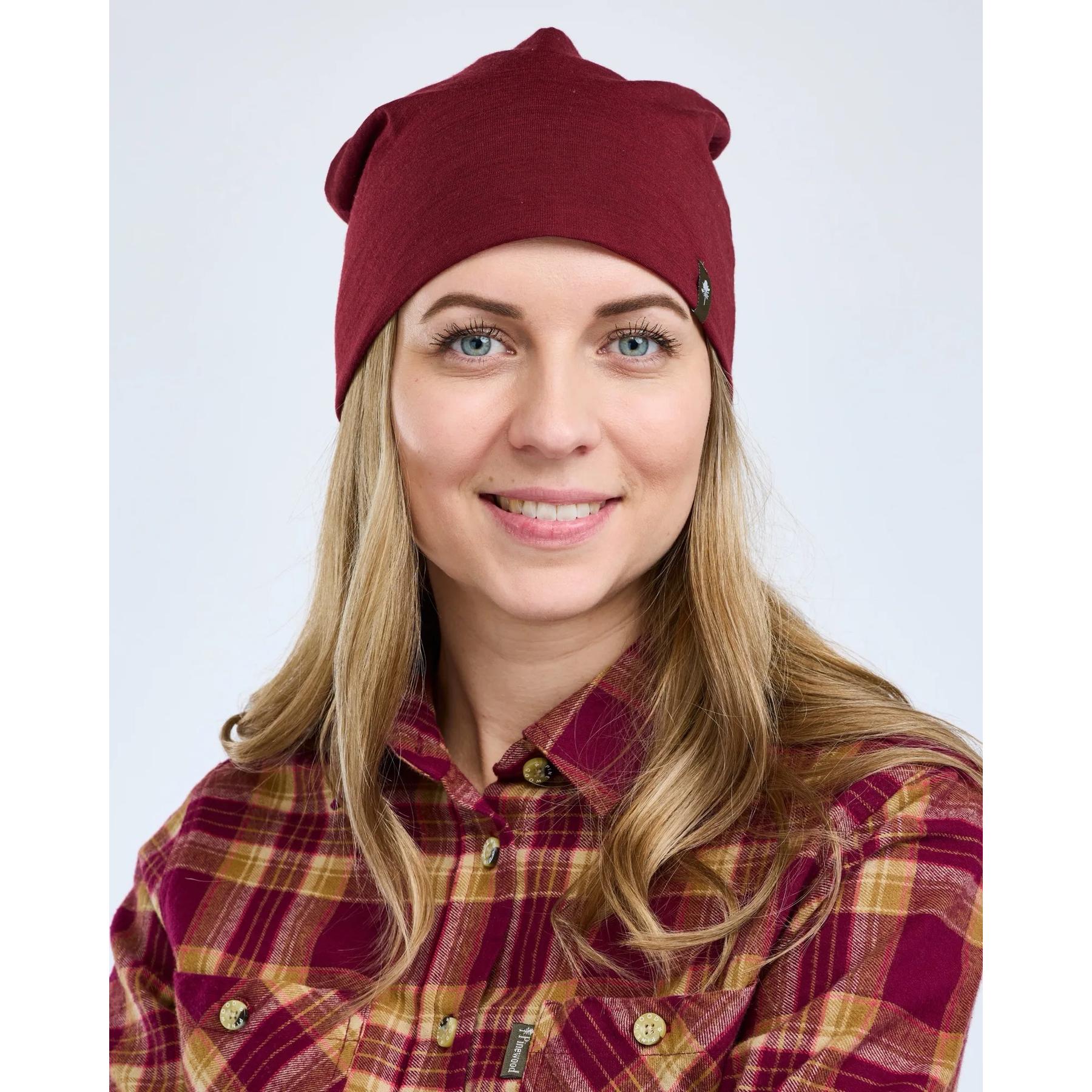 product/p/i/pinewood_1-11660503_rouge_2.jpg