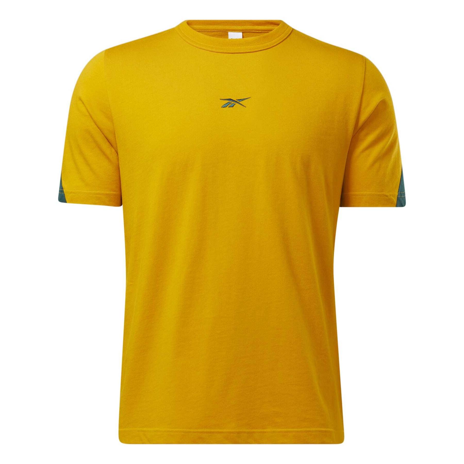 product/r/e/reebok-classics_hk7086_1_apparel_photography_front_view_white.jpg
