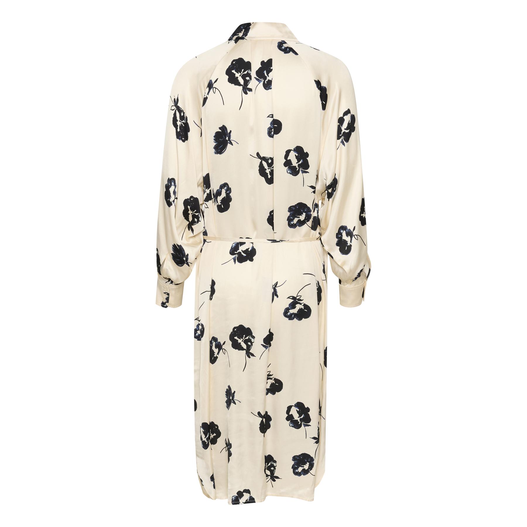 product/s/o/soaked-in-luxury_30407747-303279_1.jpg