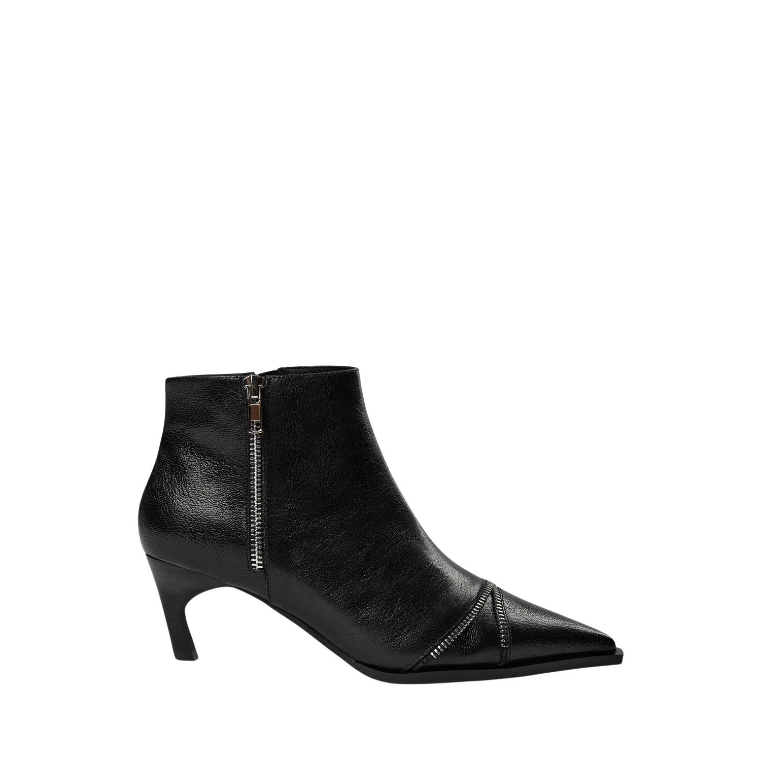 product/s/o/sofie-schnoor_s243762-1000_black_1.jpg