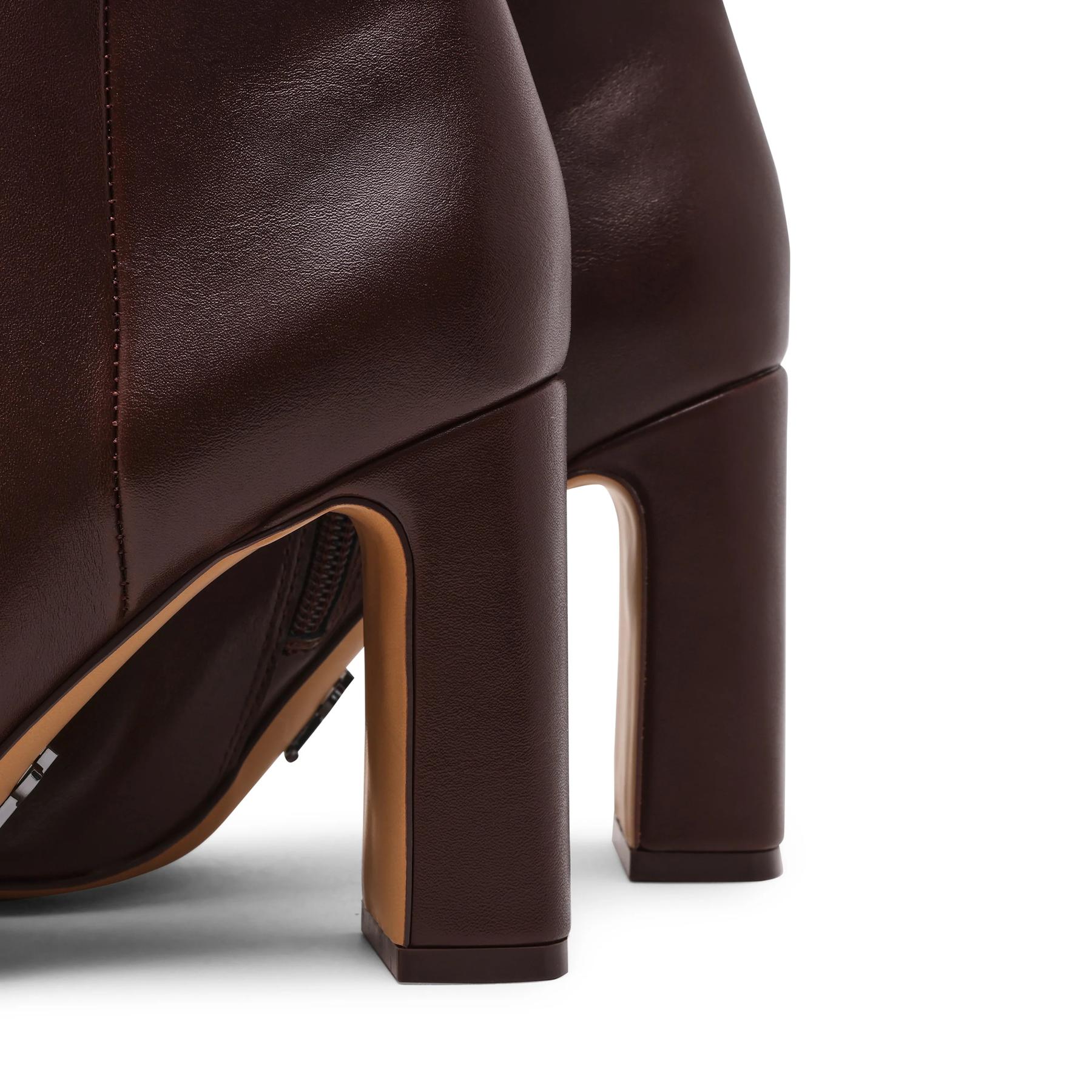 product/s/t/steve-madden_sm11002626-02002-gc2_ground-coffee_5.jpg