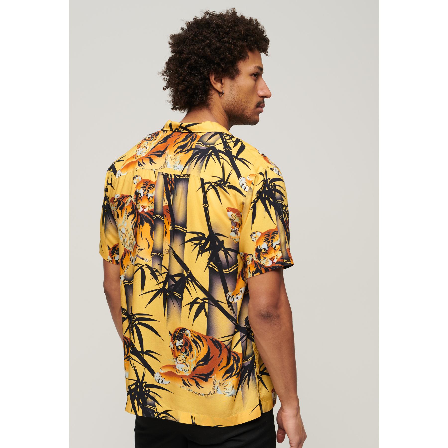 product/s/u/superdry_m4010740a-2eg_0.jpg
