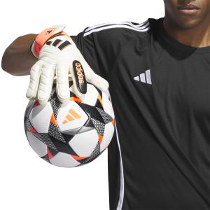 product/2/0/2025_09_adidas_iq4013_5_hardware_on_model_detail_view_4_white.jpg