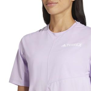 product/2/0/2025_09_adidas_jn3890_6_apparel_on_model_detail_view_1_white.jpg