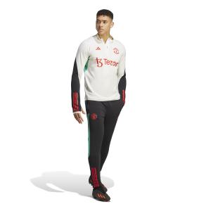 product/a/d/adidas_ia8481_7_apparel_on_model_standard_outfit_view_white.jpg
