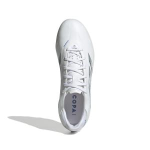 product/a/d/adidas_ie1196_2_footwear_photography_top_portrait_view_white-nw091625.jpg