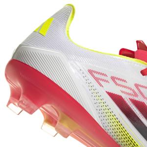 product/a/d/adidas_ie1284_7_footwear_photography_detail_view_1_white-nw091625.jpg