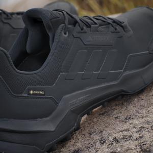 product/a/d/adidas_ie2570_23_footwear_photography_heromrktng_view_10.jpg