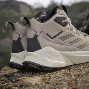 product/a/d/adidas_if6548_21_footwear_photography_heromrktng_view_10-nw091625.jpg
