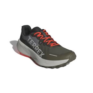 product/a/d/adidas_ig8840_6_footwear_photography_front_lateral_top_view_white-nw052424.jpg