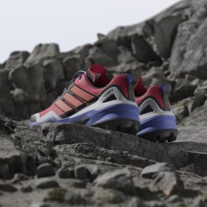 product/a/d/adidas_ih1102_18_footwear_photography_heromrktng_view_6-nw091625.jpg