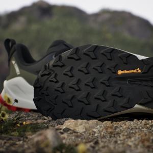product/a/d/adidas_ih3737_24_footwear_photography_heromrktng_view_11-nw091625.jpg