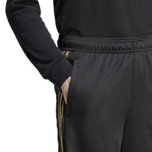 product/a/d/adidas_im2906_8_apparel_on_model_detail_view_2_white_bv.jpg