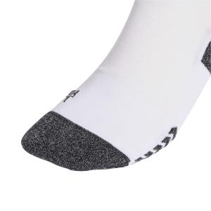 product/a/d/adidas_jn8763_2_hardware_photography_detail_view_1_white.jpg