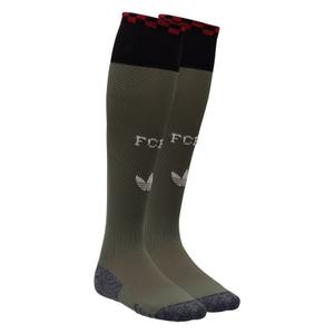 product/a/d/adidas_jp2337_basgrn_1.jpg