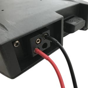 product/b/a/batterytester_728241_noir-rouge-gris_2.jpg