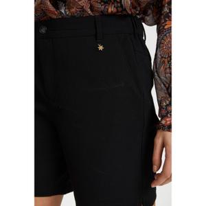 product/c/u/culture_50105571-5100199_black_7.jpg