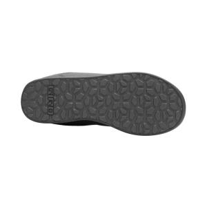 product/g/i/giro_7140267_3.jpg