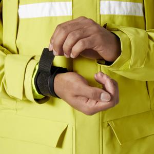 product/h/e/helly-hansen_34484-410_cyber-lime_4.jpg