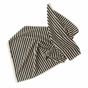 l301270-serviette-de-bain-en-coton-oyoy-living-design-noir-150x100x0-5-cm