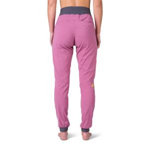 product/r/a/rafiki_10041526rfx_rose-wine_4.jpg