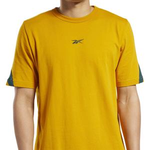 product/r/e/reebok-classics_hk7086_6_apparel_on_model_detail_view_1_white.jpg