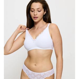 product/t/r/triumph_10210668-0003_white_2.jpg